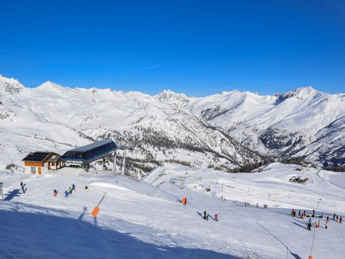 Appartement 3 Pieces, 6 Couchages A La Salle-Les-Alpes, Proche Pistes, Balcon Et Terrasse - Fr-1-330F-41 Serre Chevalier Buitenkant foto